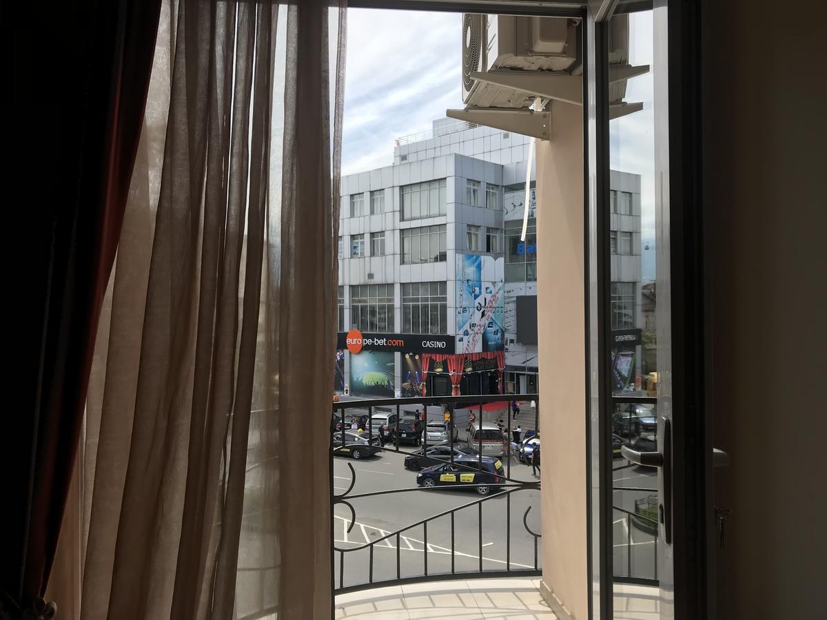 Guest House Kartvelishvili باتومي المظهر الخارجي الصورة